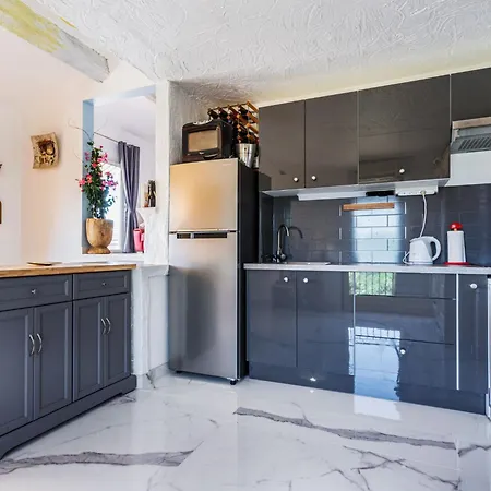 Daire Village De Silhouette-1 By Interhome