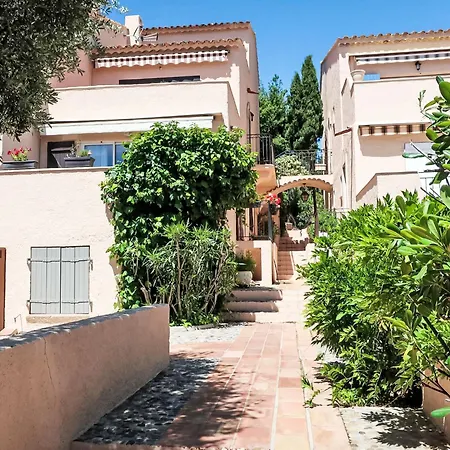 Lägenhet Village De Silhouette-1 By Interhome